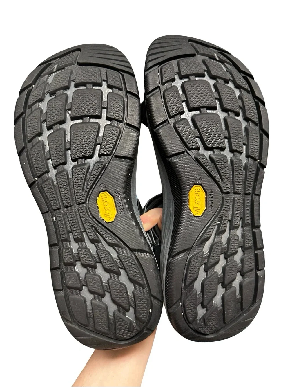 TEVA Strata Universal Durable Lightweight Quick-Drying Hiking Sandals SZ 10 Mens